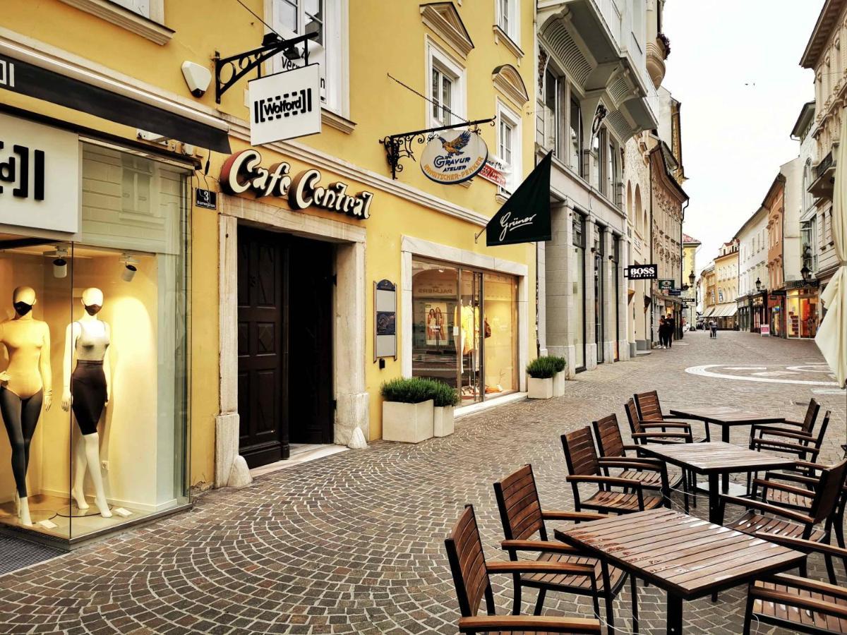 Ferienwohnung Himmelberg 80M2 In Der Altstadt Und Toll Fuer Familien Klagenfurt am Woerthersee Ngoại thất bức ảnh