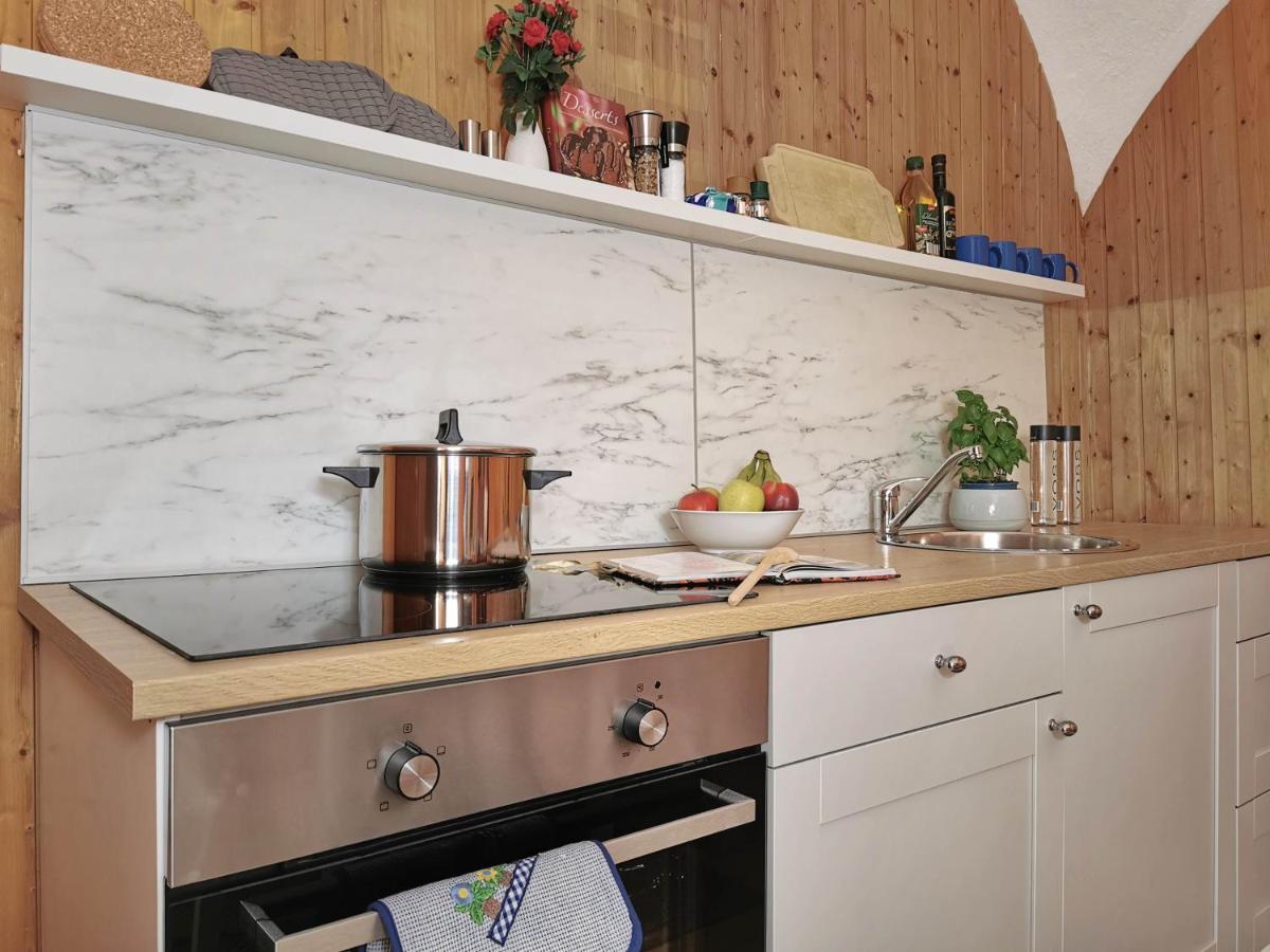 Ferienwohnung Himmelberg 80M2 In Der Altstadt Und Toll Fuer Familien Klagenfurt am Woerthersee Ngoại thất bức ảnh